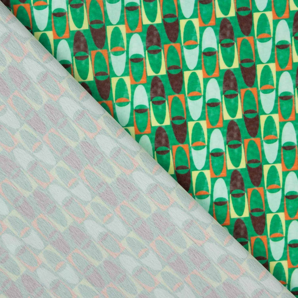 Crêpe Ligero Estampado Retro Verde Menta - Ribes y Casals