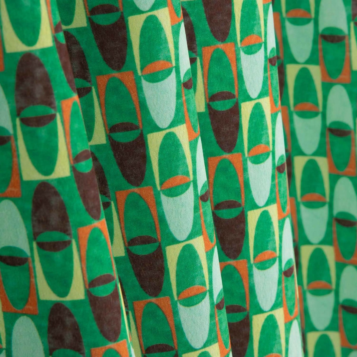 Crêpe Ligero Estampado Retro Verde Menta - Ribes y Casals