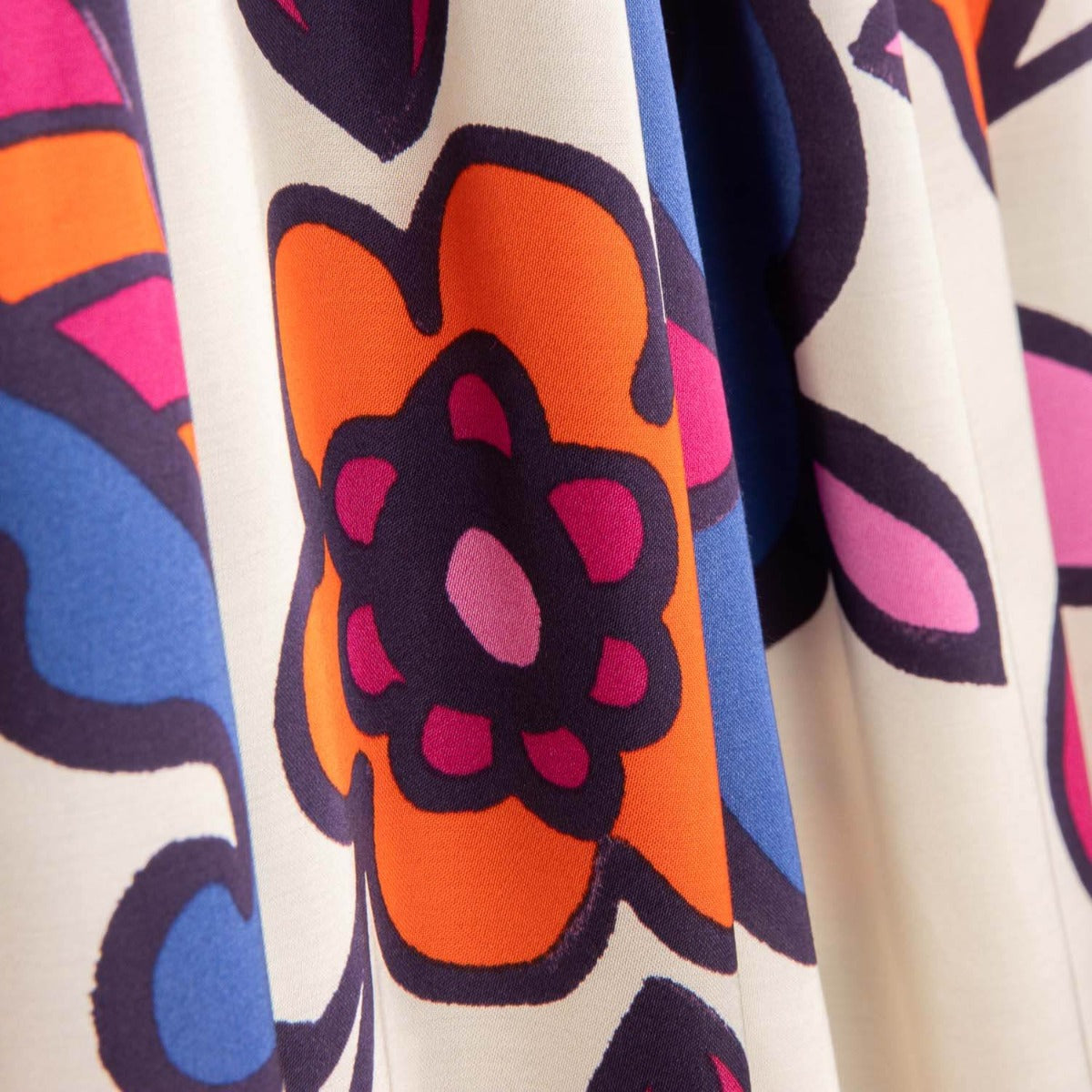 Viscosa Satinada Retro Glam - Ribes y Casals