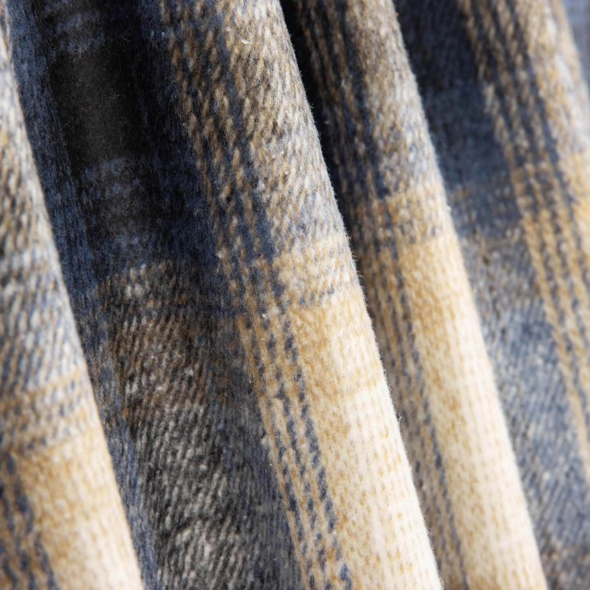 Mouflón Cuadros Azul, Crudo y Beige - Ribes y Casals