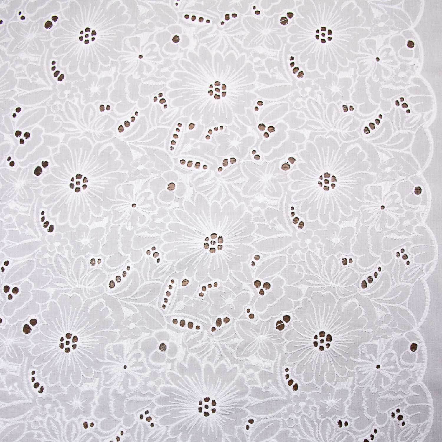 Bordado Suizo Maxi Flor Blanco Natural - Ribes y Casals