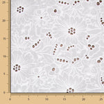 Bordado Suizo Maxi Flor Blanco Natural - Ribes y Casals