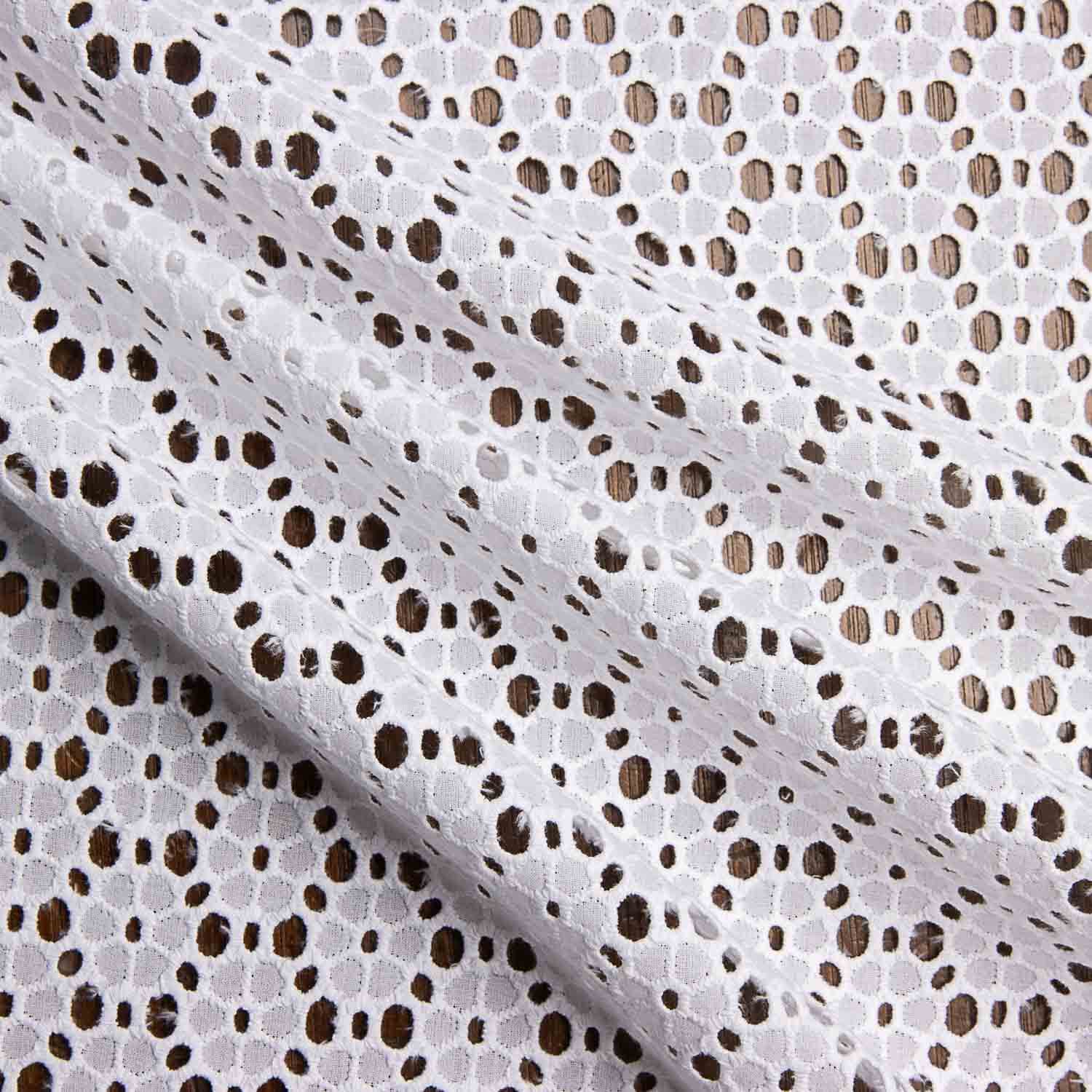 Bordado Suizo Margarita Blanco Natural - Ribes y Casals