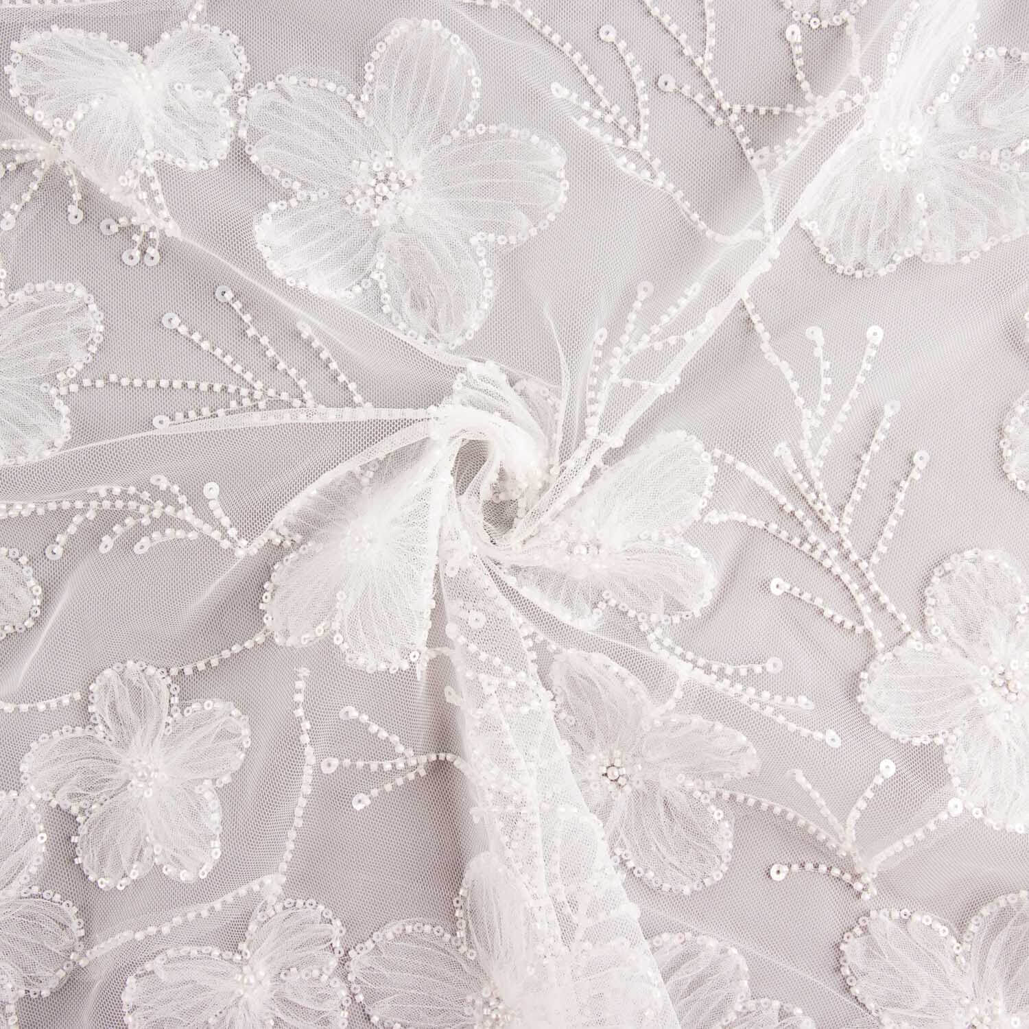 Pedrería Novia Tul Blanco Flores Bordadas Elegance - Ribes y Casals