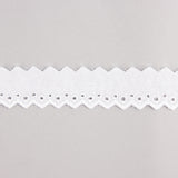 Tira Batista Bordada Blanca Modelo 29060 – 30 mm - Ribes y Casals