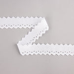 Tira Batista Bordada Blanca Modelo 29060 – 30 mm - Ribes y Casals