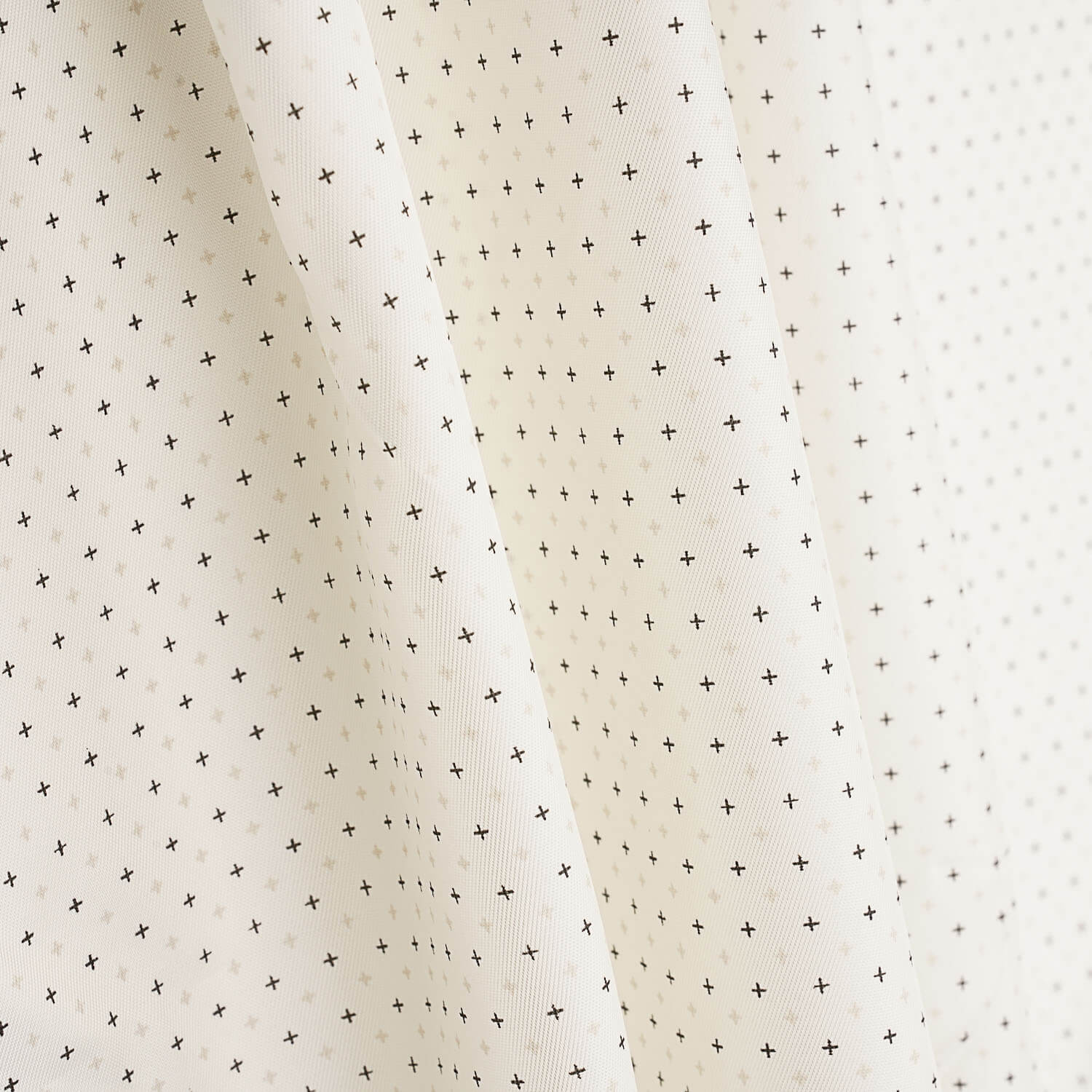 Forro Poliéster Cruz Negra - Ribes y Casals