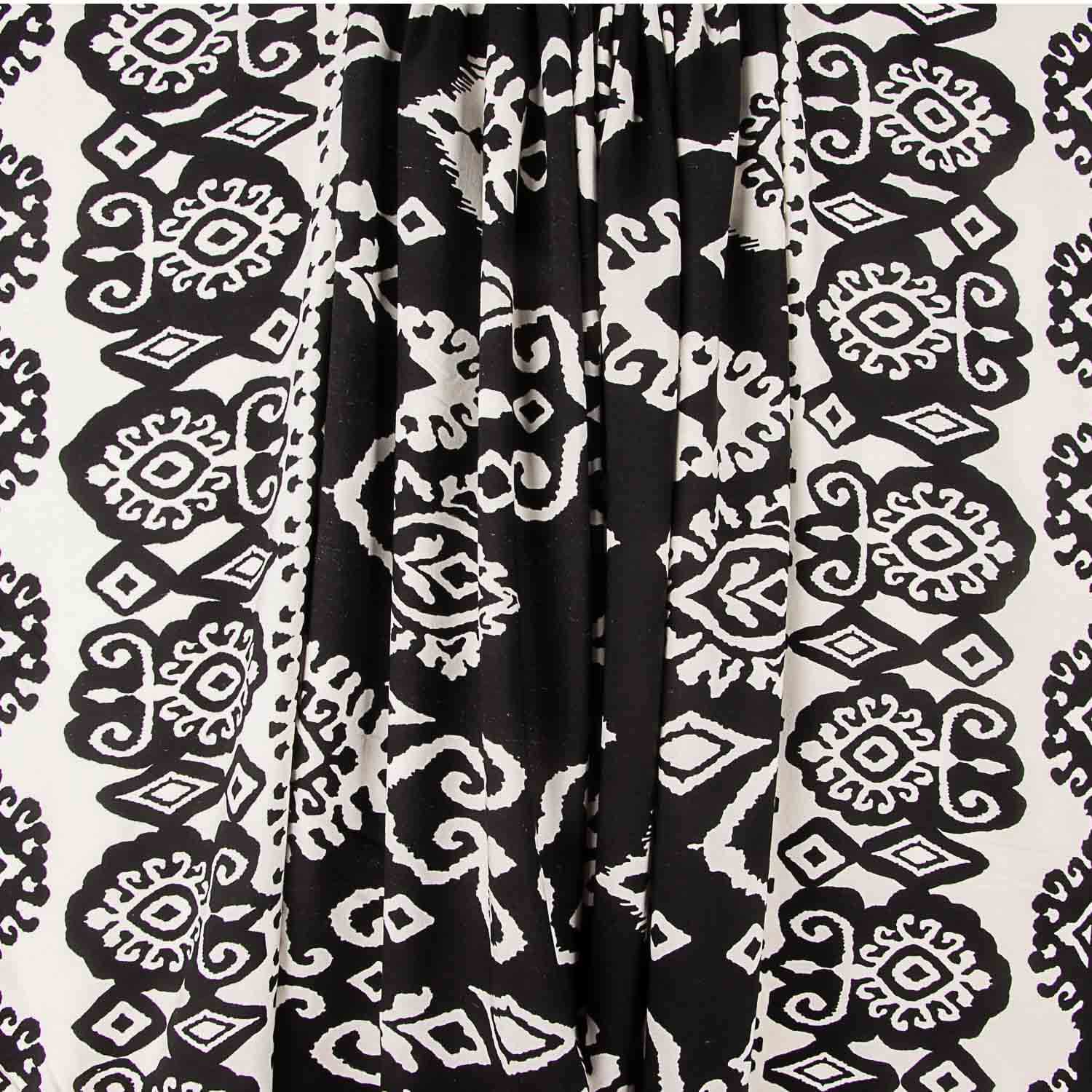 Retal Viscosa Estampado Étnico con Cenefa Negro - Varias medidas x ancho de 140 cm - Ribes y Casals