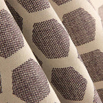Tapicería Jacquard Hexa Burdeos - Ribes y Casals