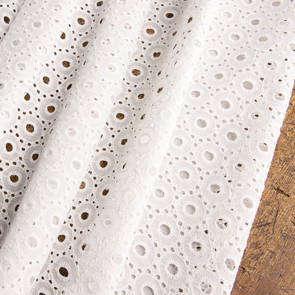 Bordado Suizo Maxi Círculos - Ribes y Casals