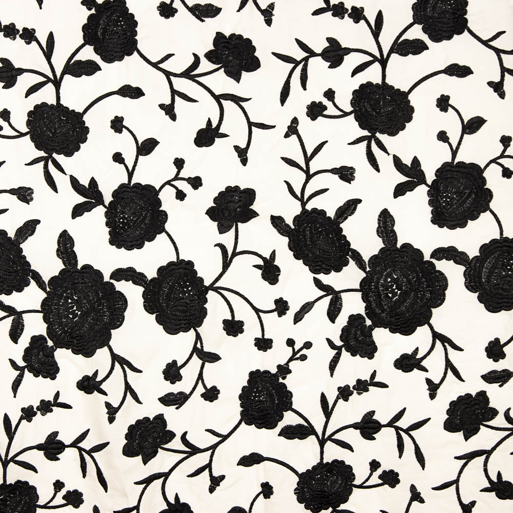 Mantón Bordado Negro Tencel Blanco Natural - Ribes y Casals