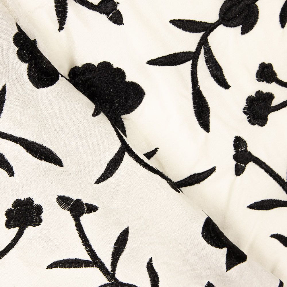 Mantón Bordado Negro Tencel Blanco Natural - Ribes y Casals