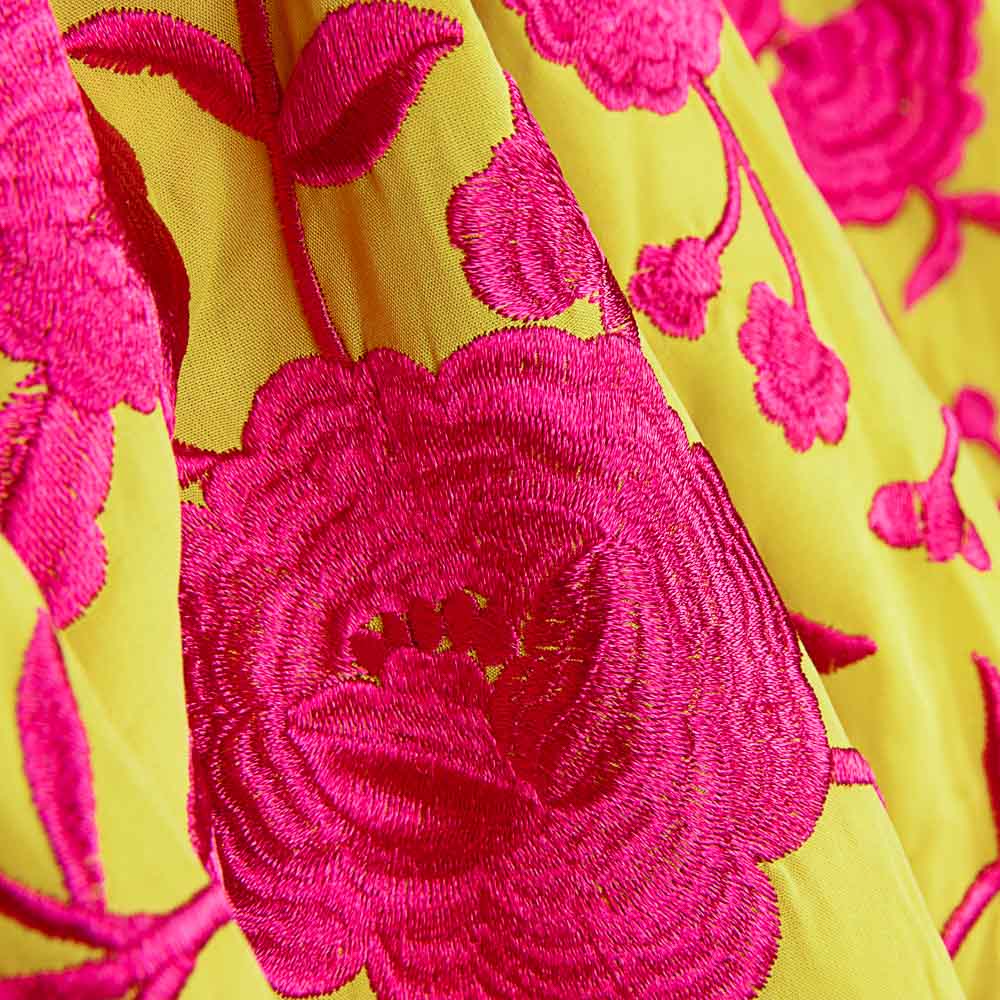 Mantón Bordado Fucsia Tencel Albero - Ribes y Casals