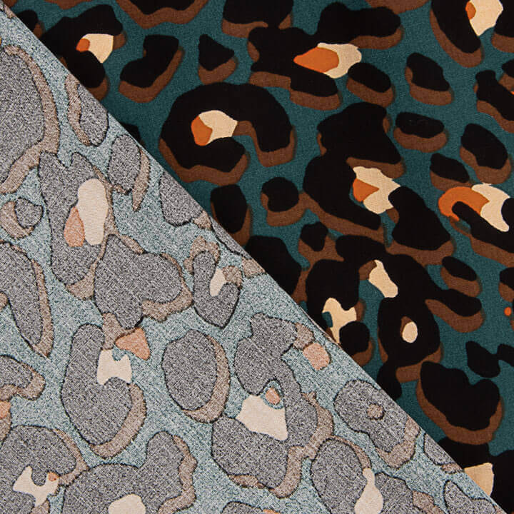 Viscosa Estampado Leopardo Petróleo - Ribes y Casals