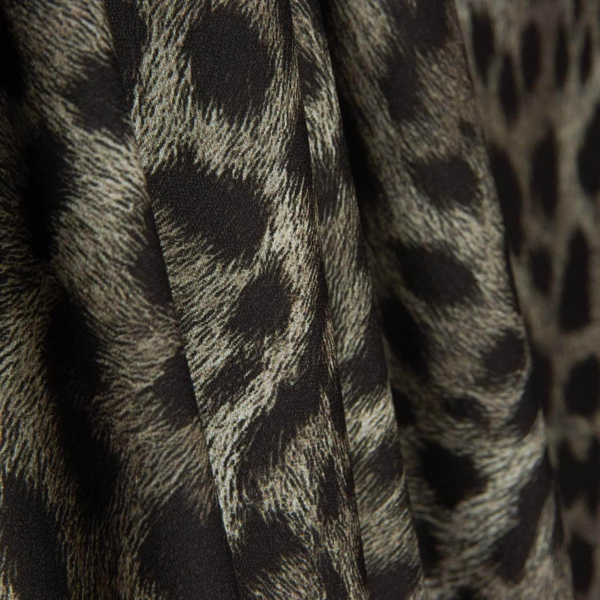 Plana Animal Print Leopardo Verde - Ribes y Casals