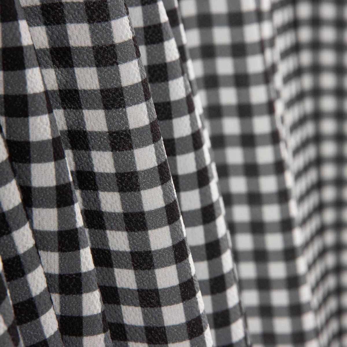 Crepe Vichy Negro y Blanco - Ribes y Casals