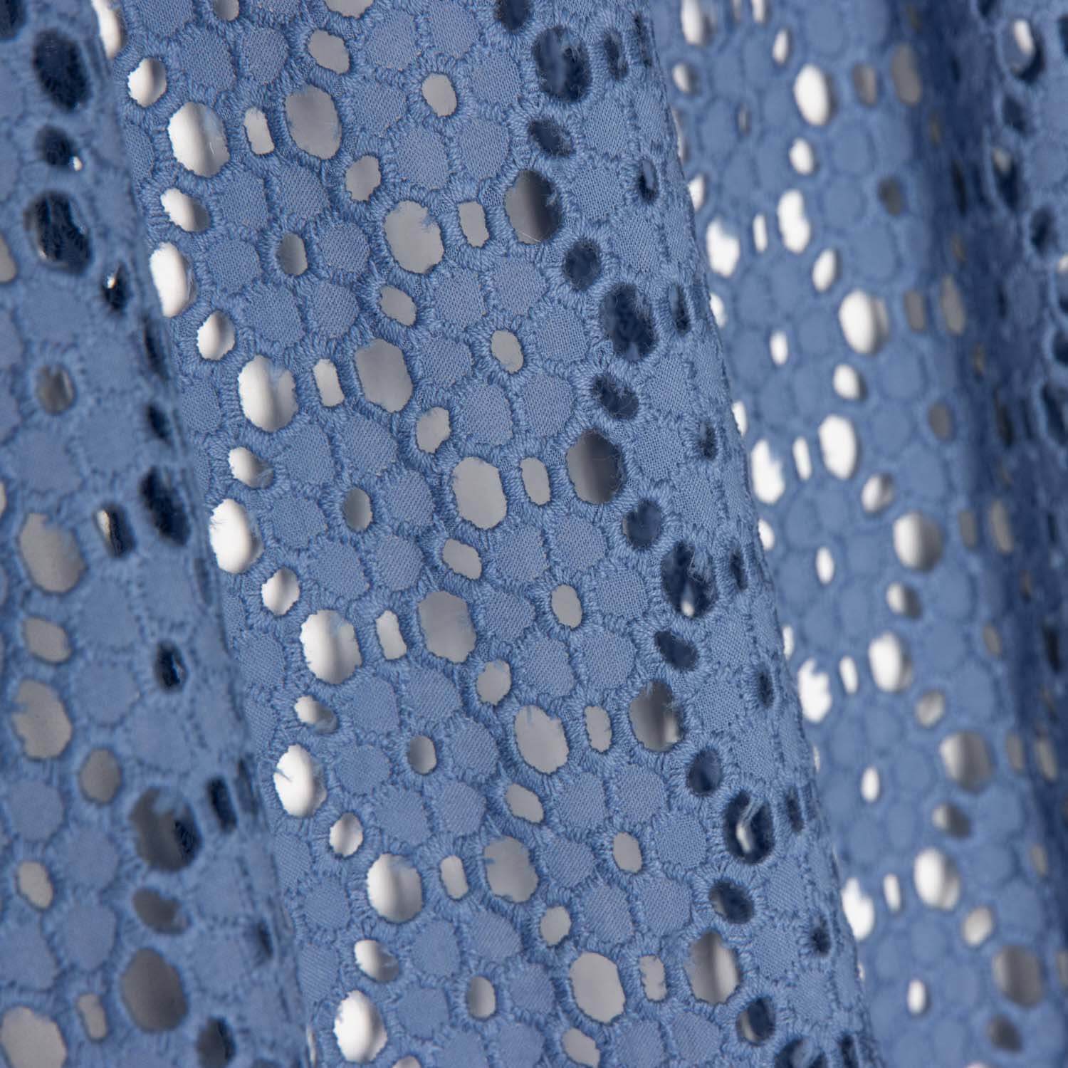 Bordado Suizo Margarita Azul Denim Oscuro - Ribes y Casals