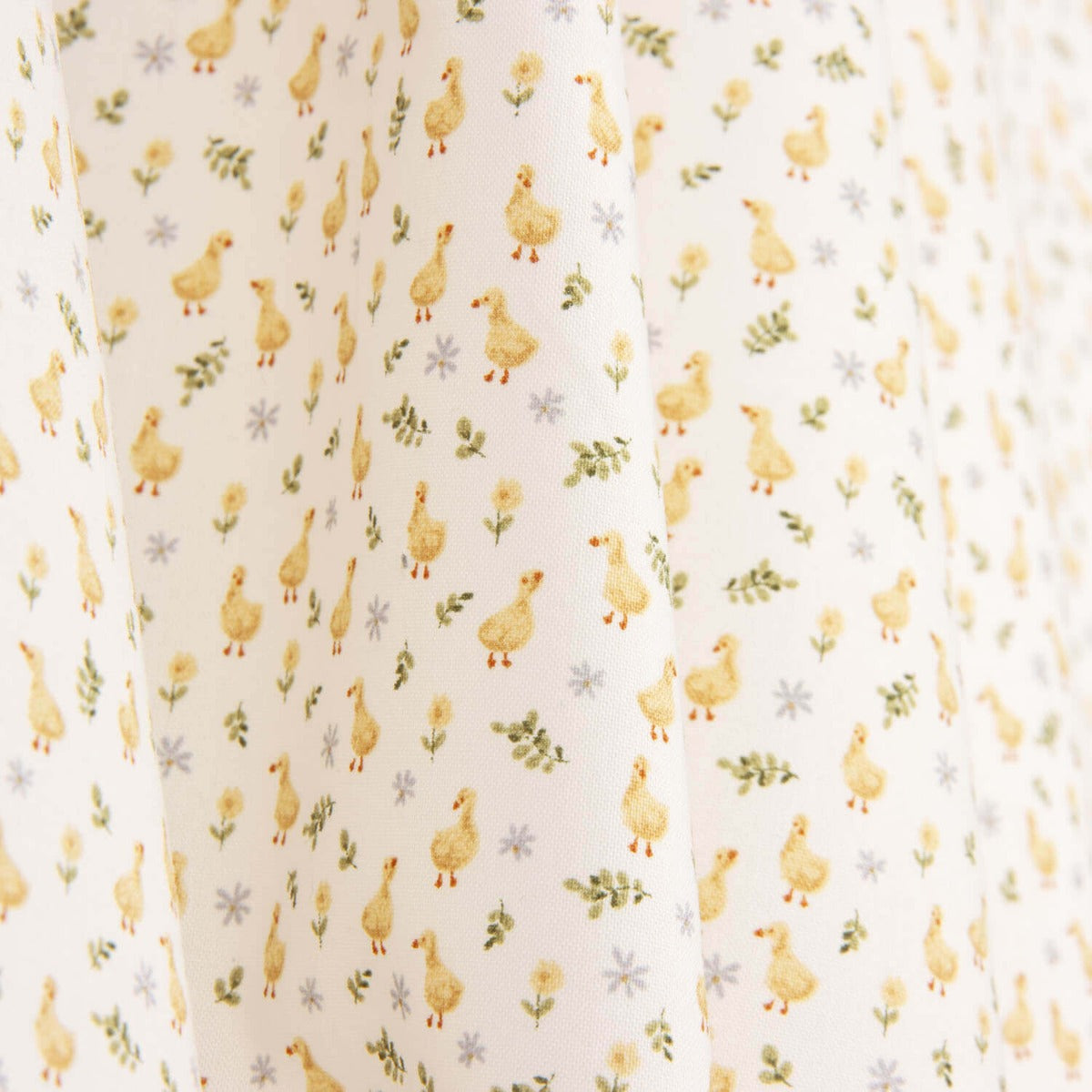 Popelín Minerva Jardín Pollitos - Ribes y Casals