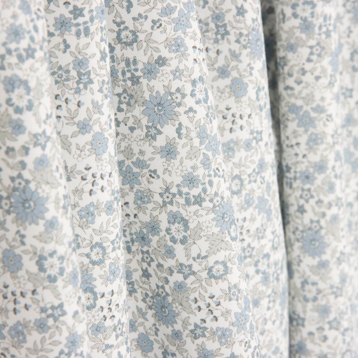 Batista Algodón Niebla Floral - Ribes y Casals