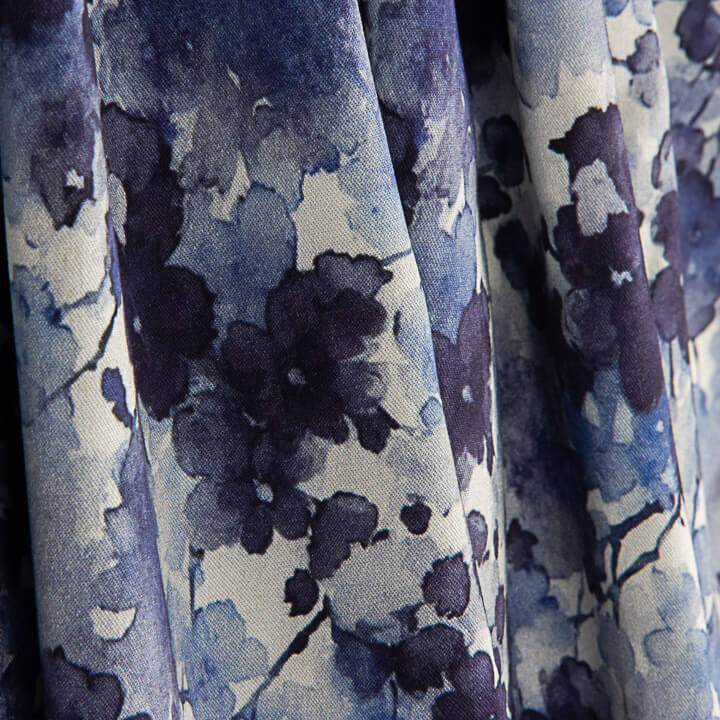 Viscosa Elástica Flores Acuarela Azul - Ribes y Casals