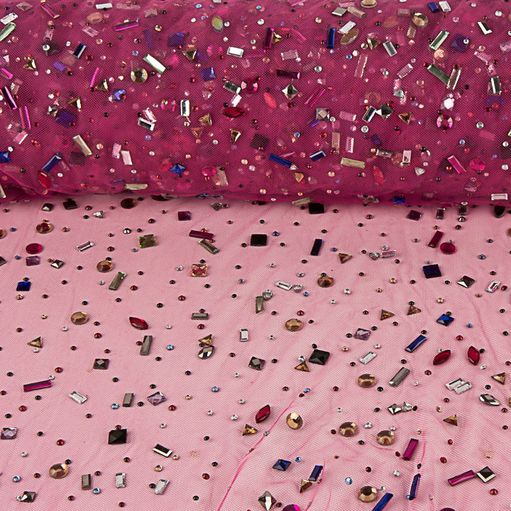 Tul Luxury Fucsia con Pedrería Multicolor - Ribes y Casals