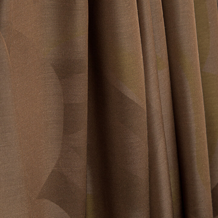 Viscosa Estampada Doble Cara Ondas Abstractas Oliva - Ribes y Casals