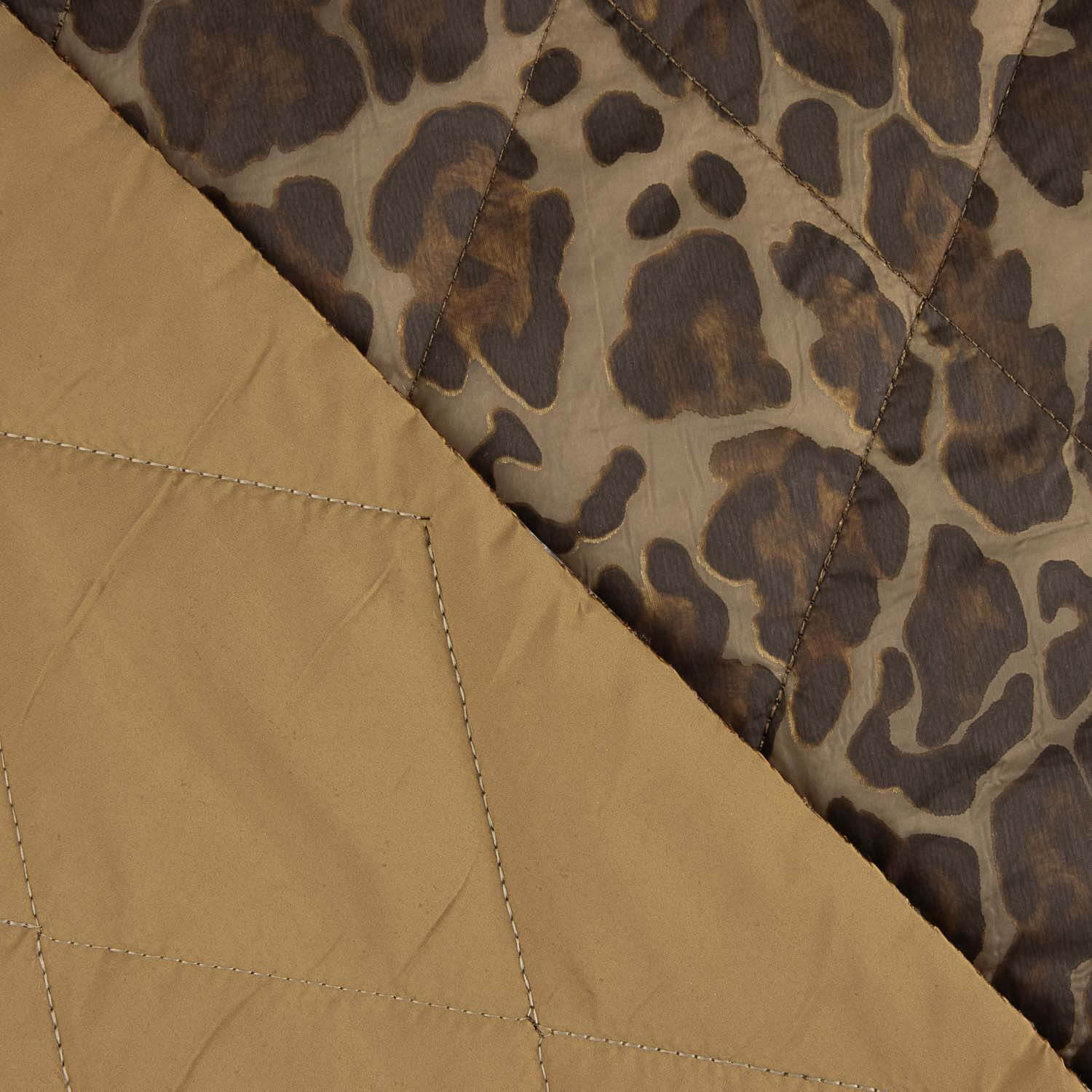 Acolchada Ligera Doble Cara Animal Print y Ocre - Ribes y Casals