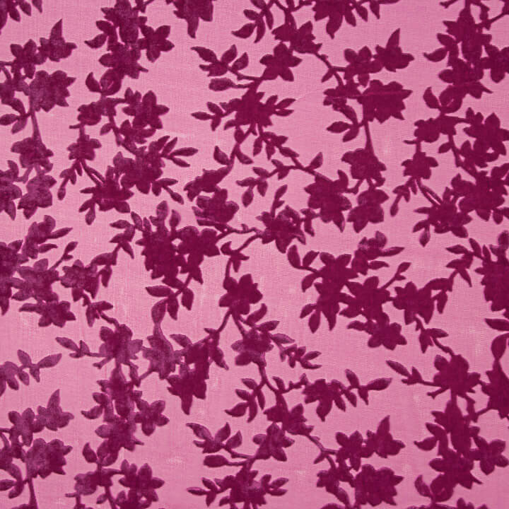 Devoré Floral Fucsia sobre Gasa - Ribes y Casals