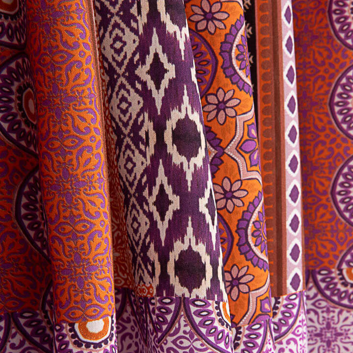 Viscosa Estampada Étnica Rayas Naranja y Morado - Ribes y Casals