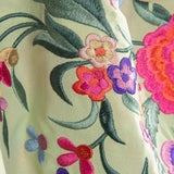 Mantoncillo de Flamenca Verde Claro Bordado - Ribes y Casals