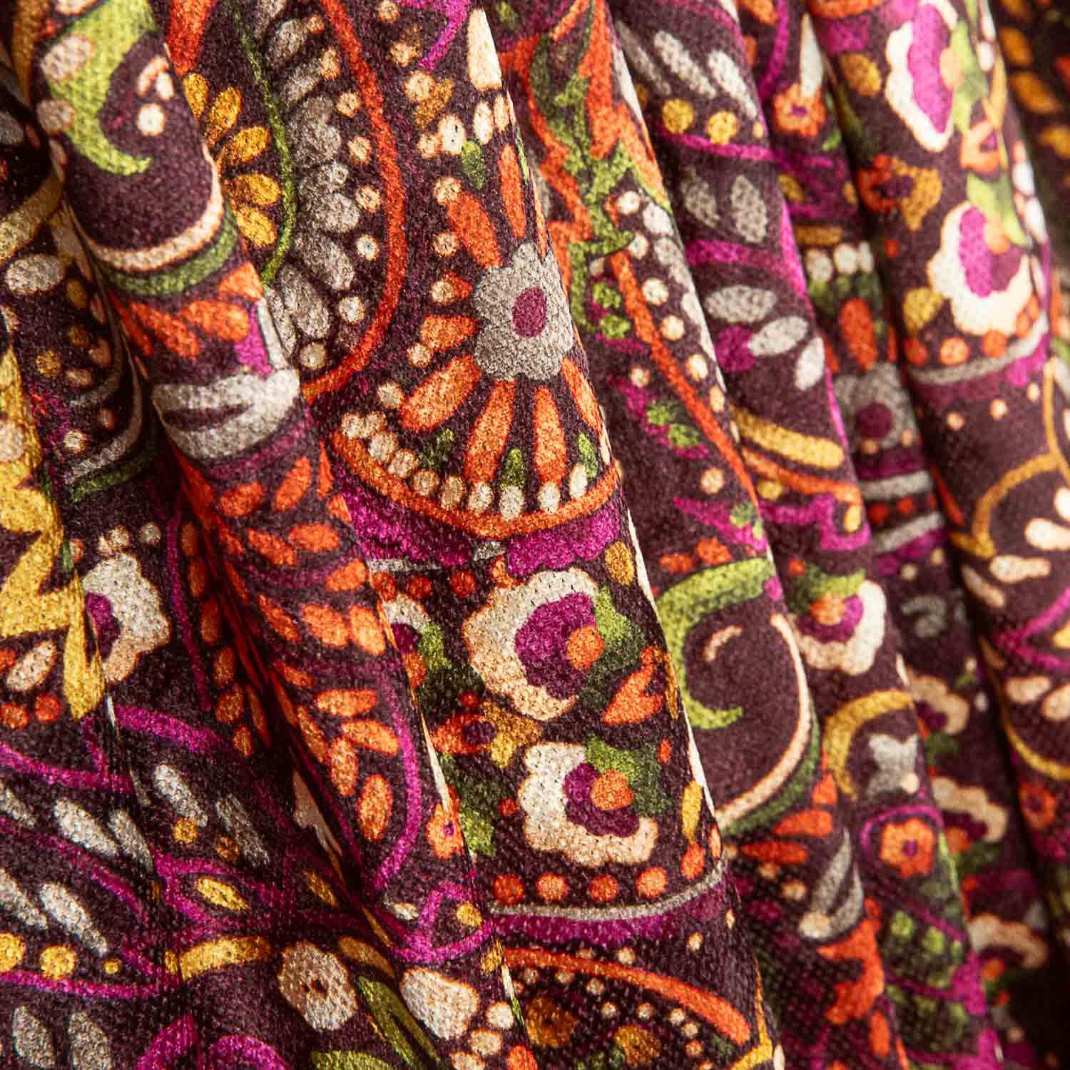 Punto Aterciopelado Paisley Fucsia - Ribes y Casals