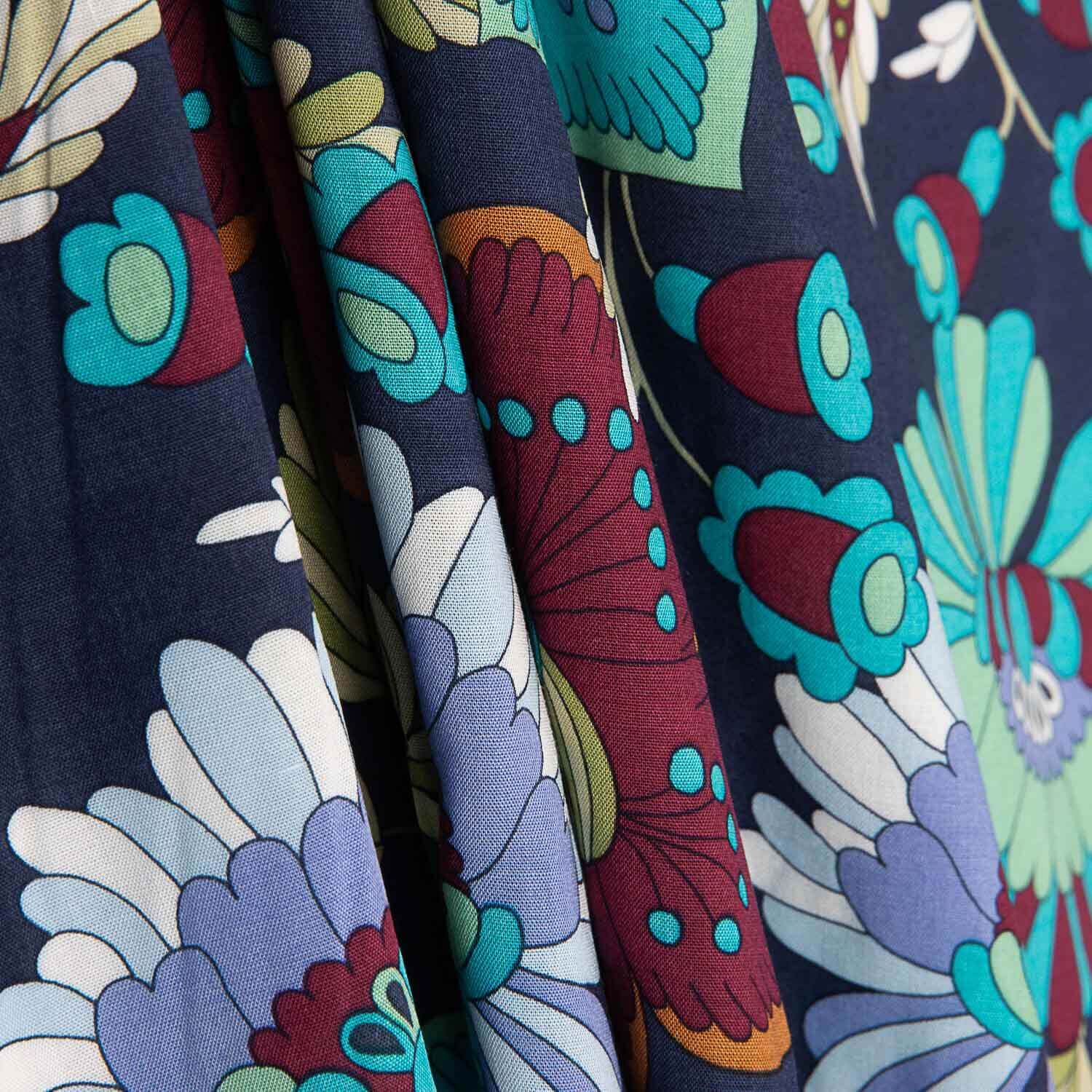 Viscosa Estampada Jardín Bohemio Azul - Ribes y Casals