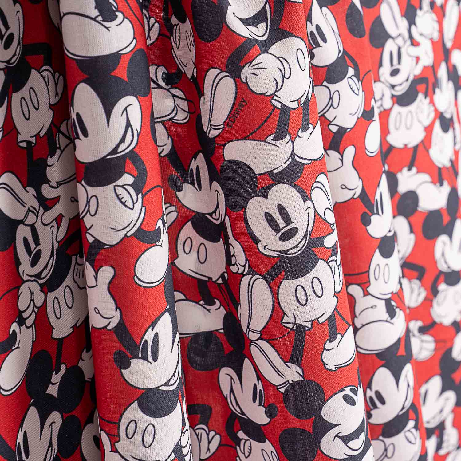 Popelín algodón estampado Mickey Mouse - Ribes y Casals