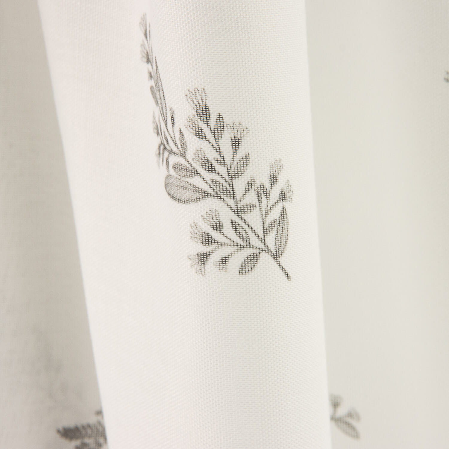 Visillo Estampado Hojas - Ribes y Casals