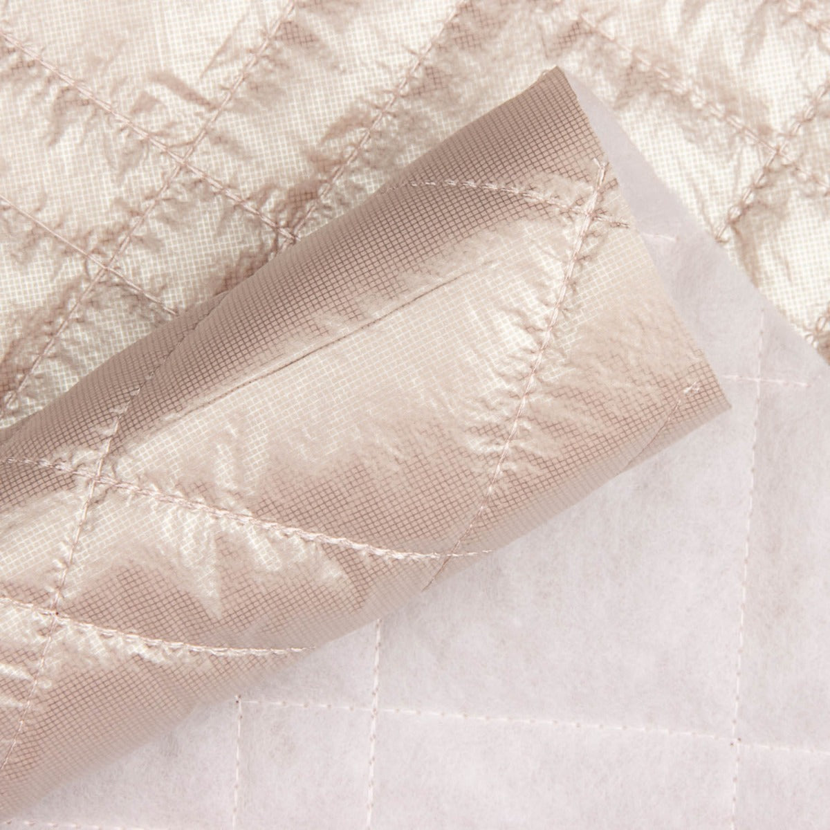 Acolchado Water Repellent Salmón - Ribes y Casals