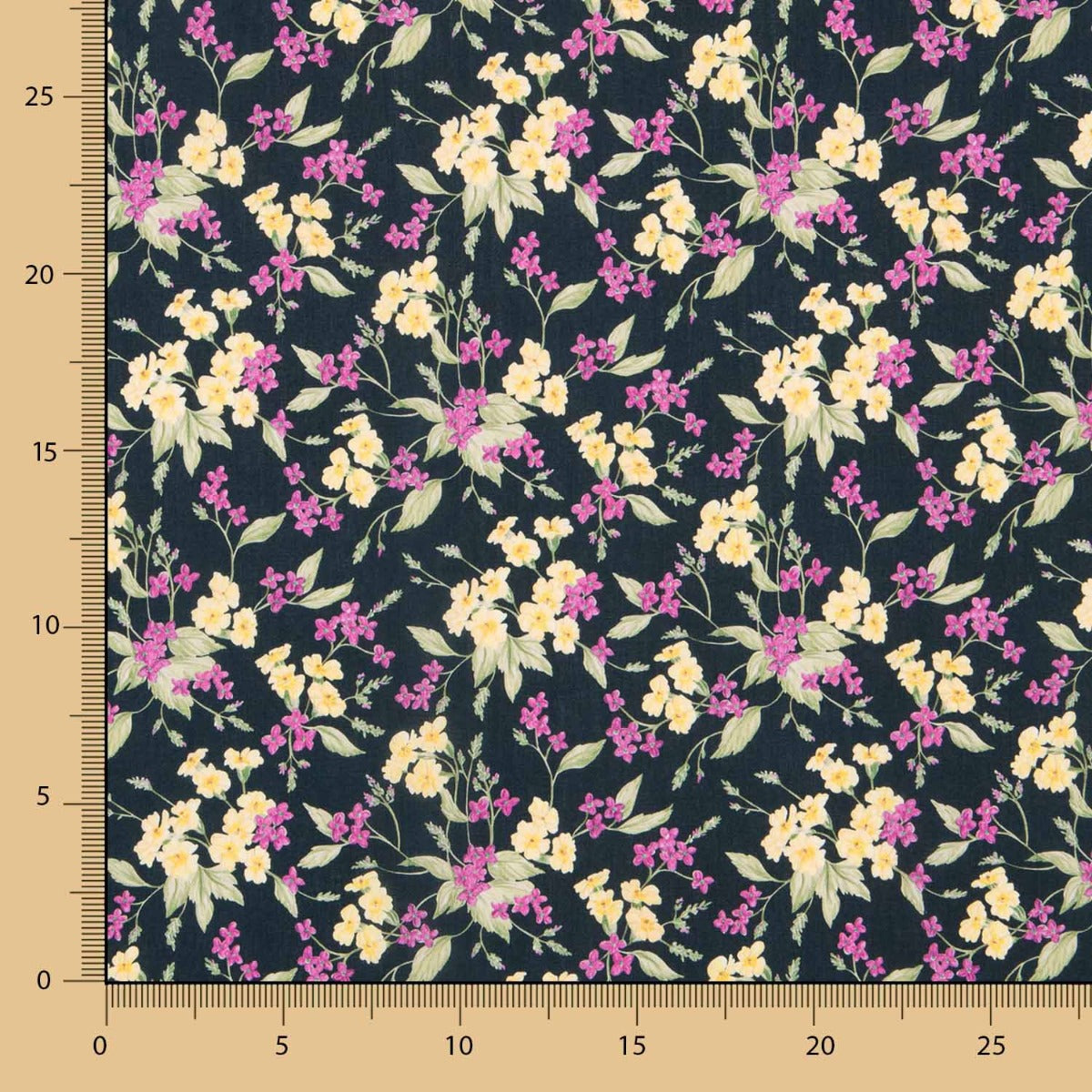 Liberty Fabrics Tana Lawn® Yorkshire Meadow Marino - Ribes y Casals