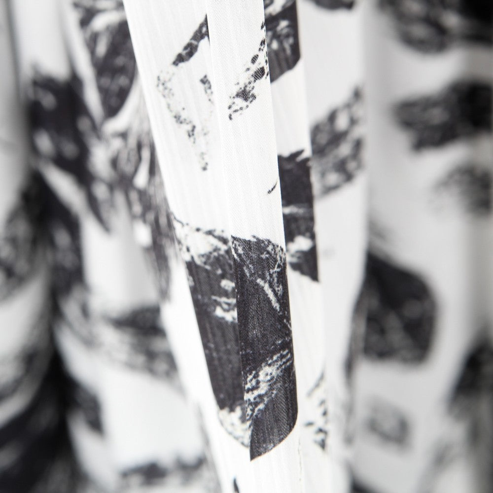 Bambula Satén Floral Negro - Ribes y Casals