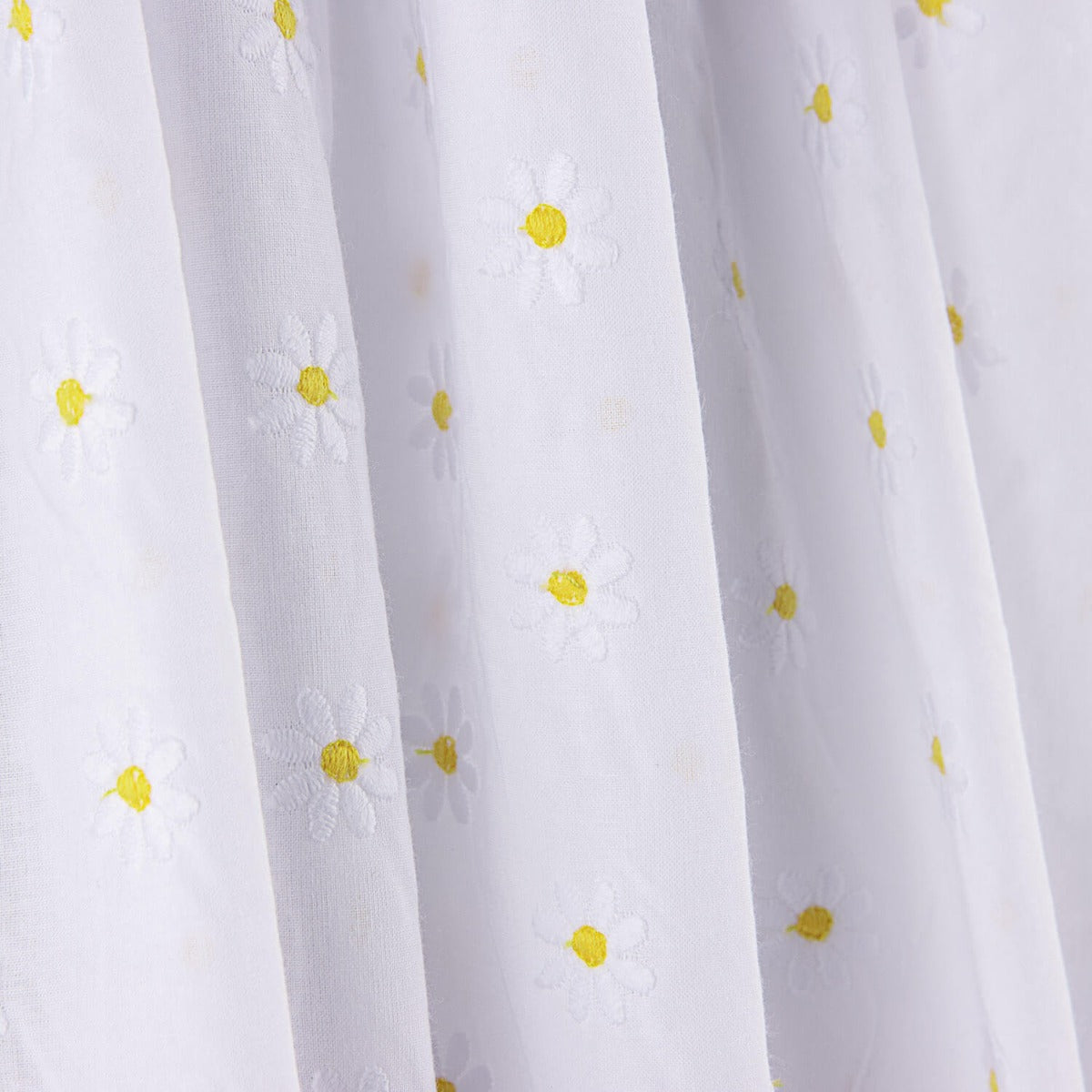 Batista Bordada Margaritas - Ribes y Casals