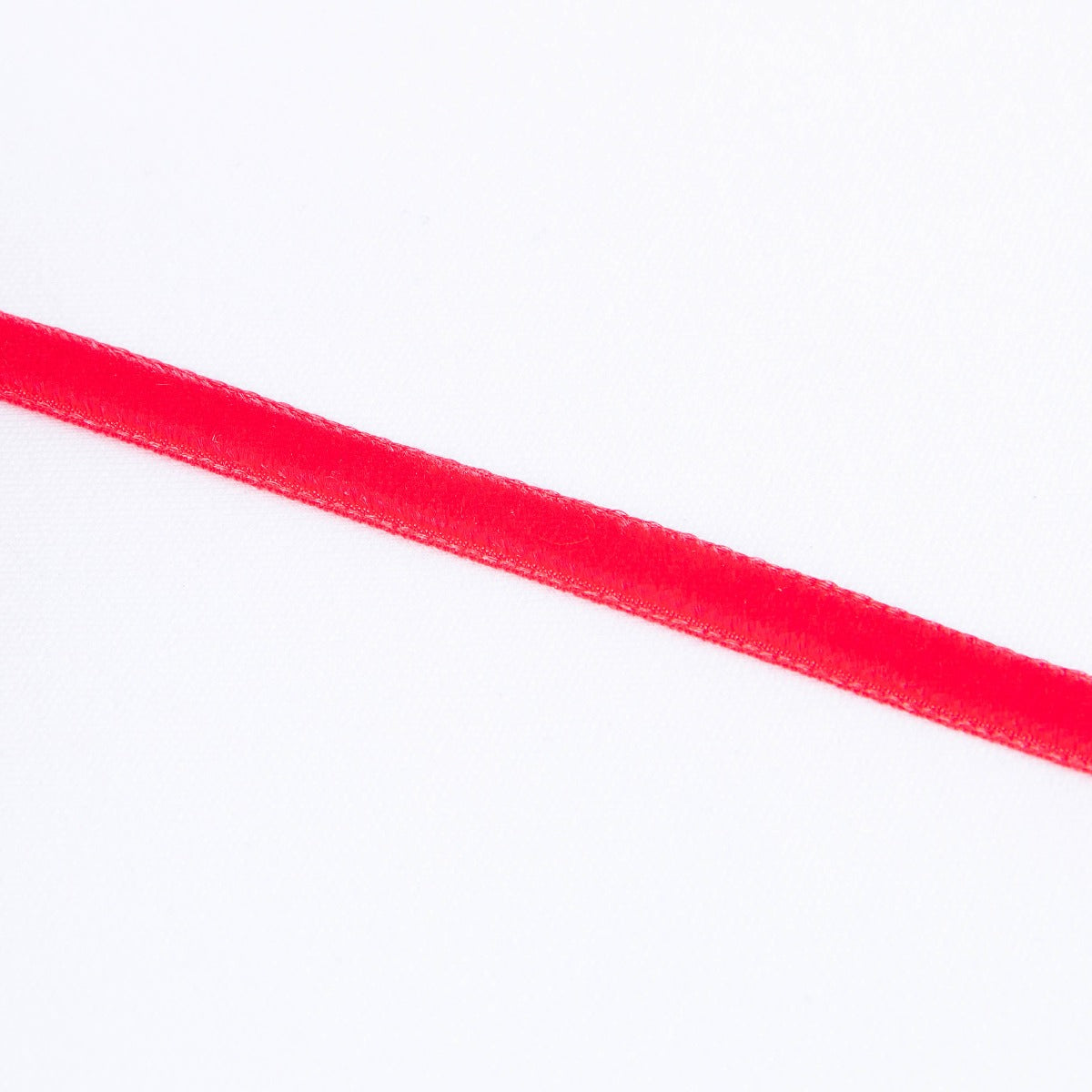 Cinta Terciopelo Rojo 7mm - Ribes y Casals