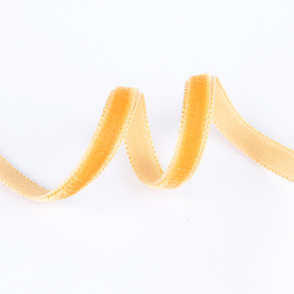 Cinta Terciopelo Dorado 7mm - Ribes y Casals