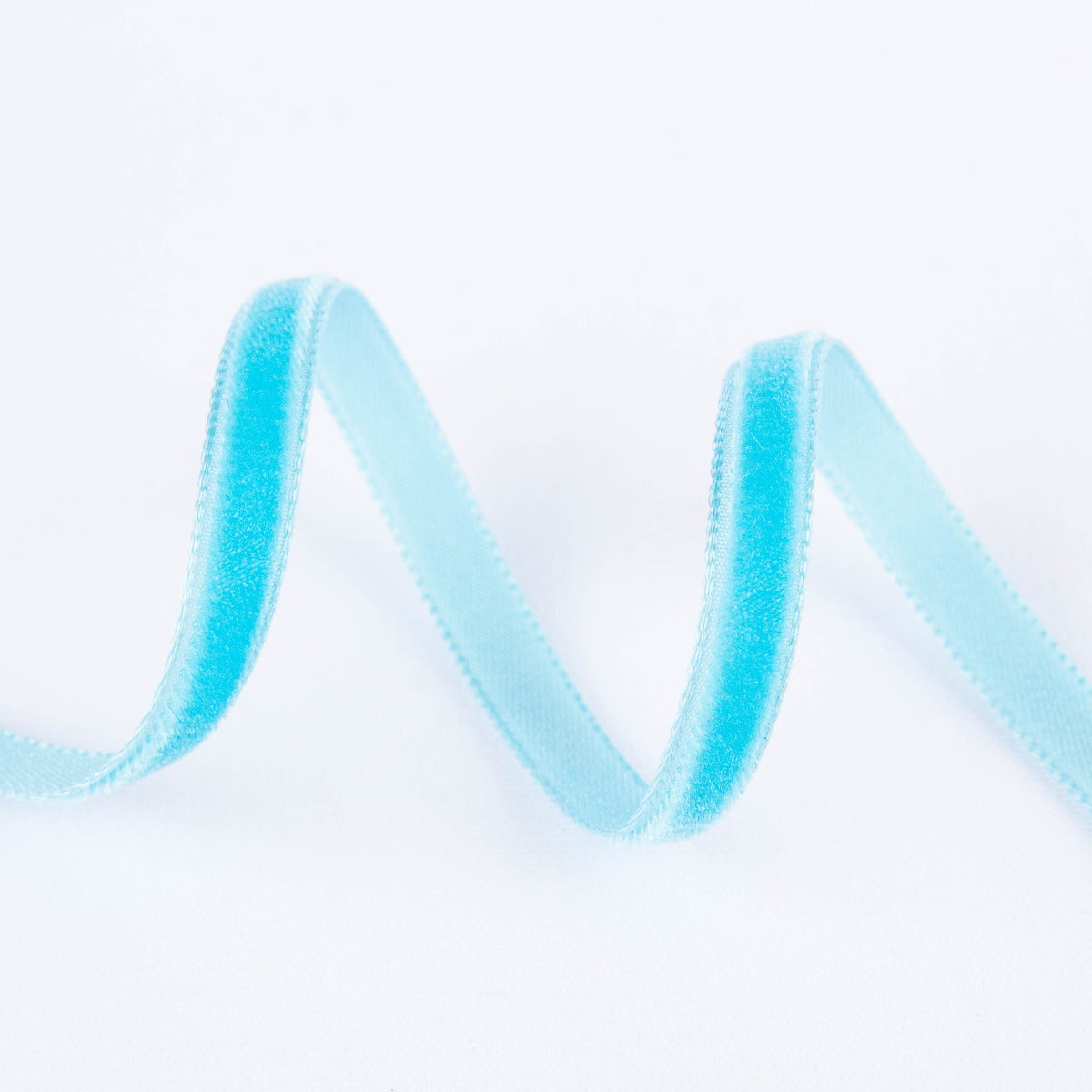 Cinta Terciopelo Turquesa 7mm - Ribes y Casals