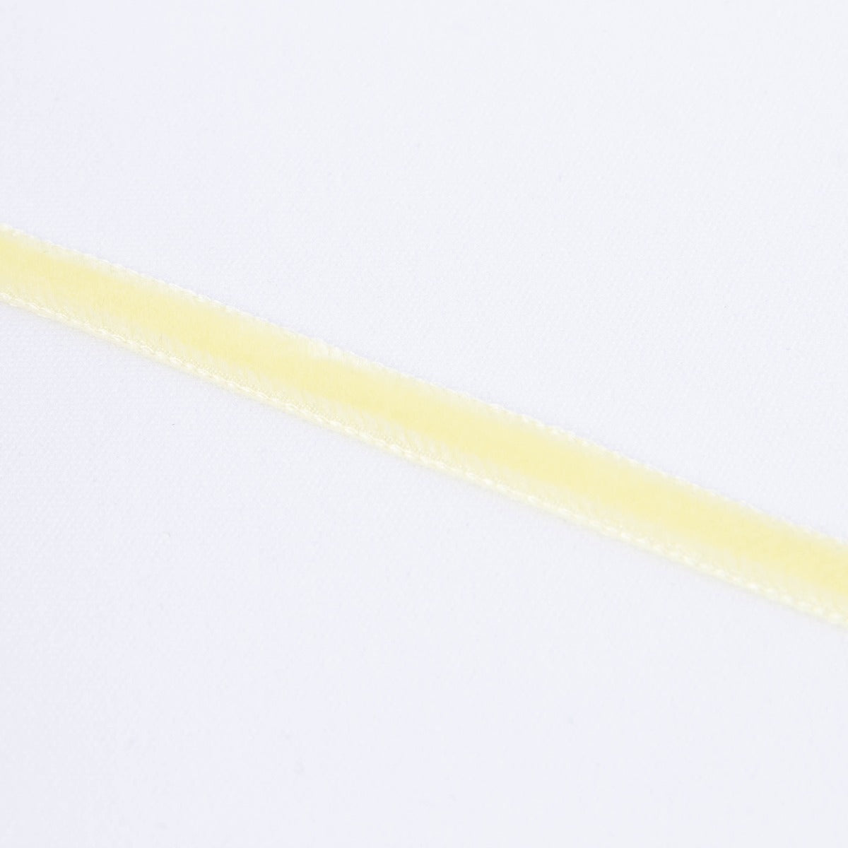 Cinta Terciopelo Amarillo  7mm - Ribes y Casals