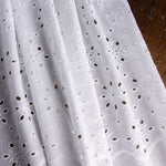 Bordado Suizo Almudena Blanco - Ribes y Casals