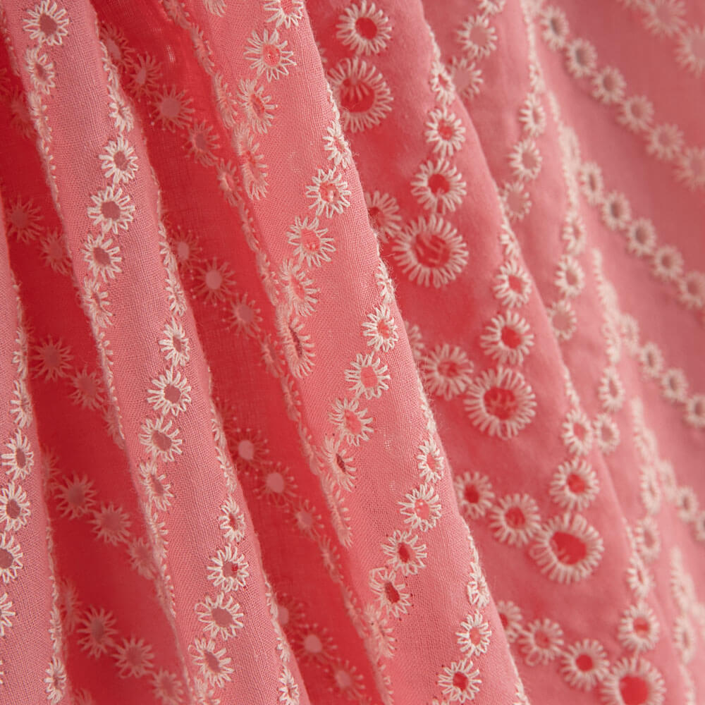 Bordado Suizo Chevron Coral - Ribes y Casals