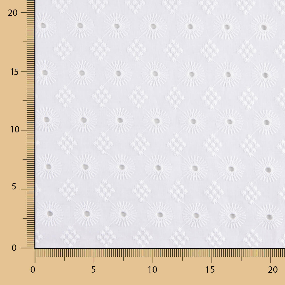 Bordado Suizo Isabel Blanco - Ribes y Casals