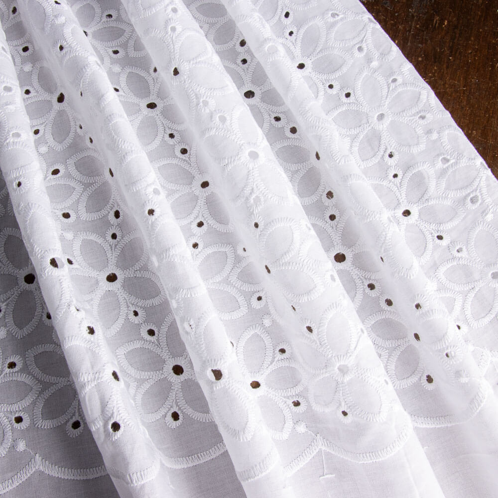 Bordado Suizo Nora Blanco - Ribes y Casals