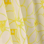 Retal Bordado Suizo Margarita Margen Amarillo 135x140 cm - Ribes y Casals