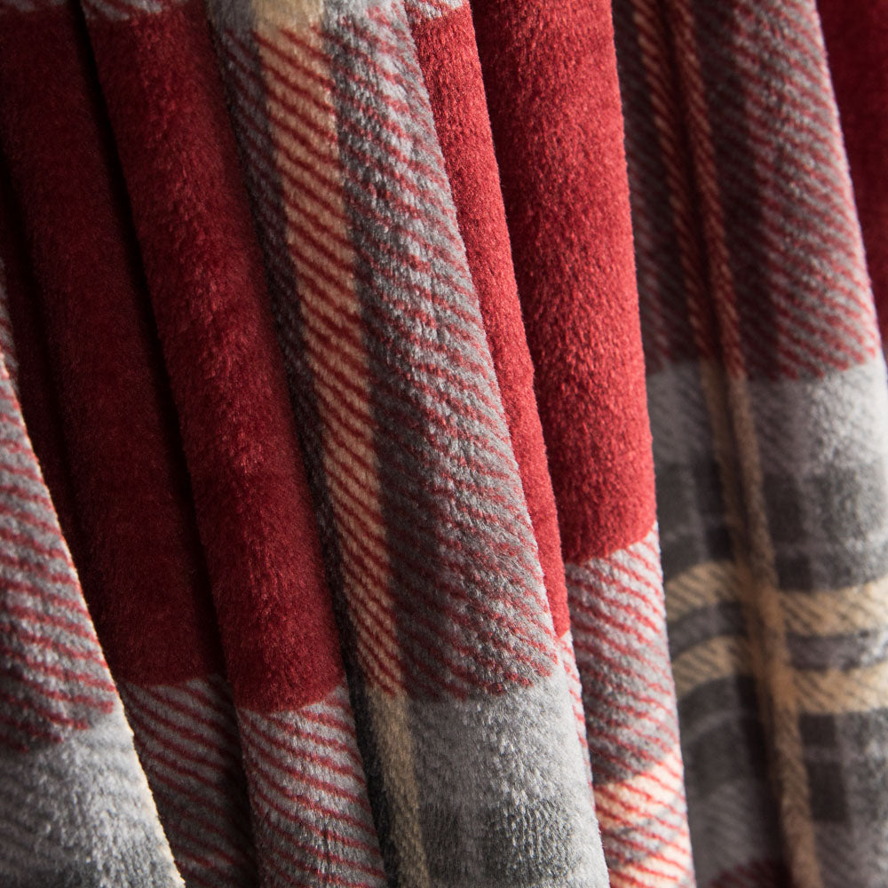 Coralina Scottish Granate - Ribes y Casals