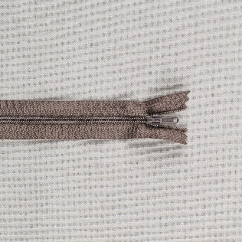 Cremallera Nylon Marrón 22CM - Ribes y Casals