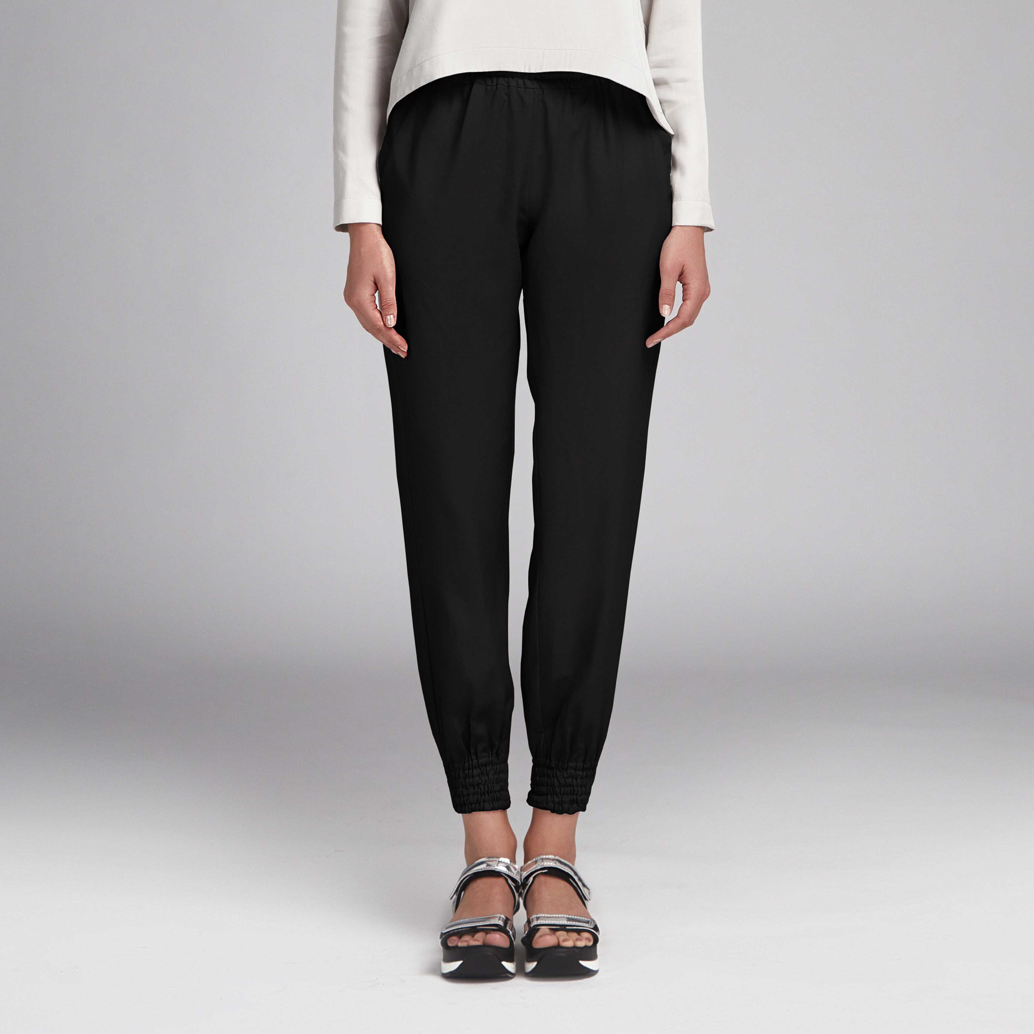 Crepe Moda Negra - Ribes y Casals